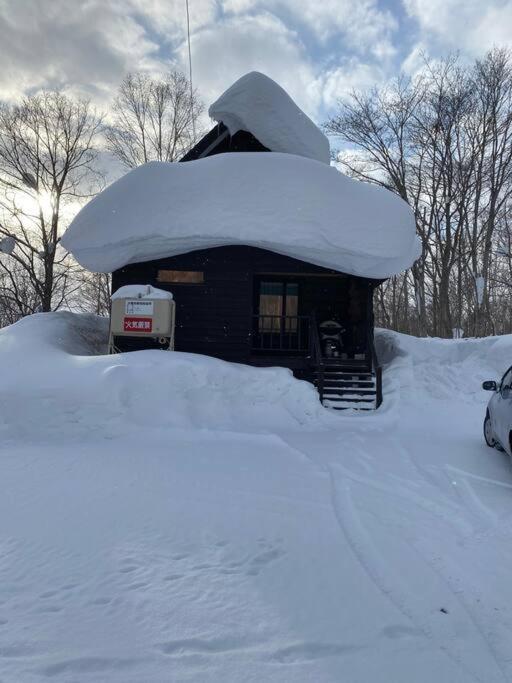 Besso Log Cabin Niseko Villa Exteriör bild